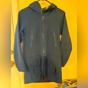 Lulu lemon blue raincoat